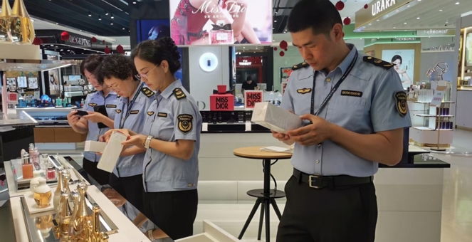 守护童真“妆”安心！市区两级市场监管部门两级联动开展“六一”儿童化妆品专项检查