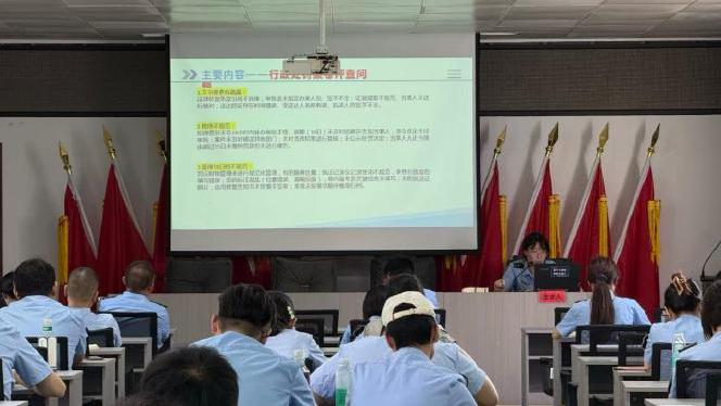发网站-三审072402津市市市监大讲堂新闻稿